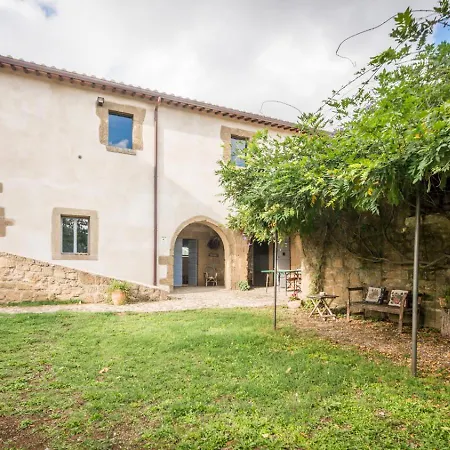 Κατάλυμα σε φάρμα Borgo Rinascimento *